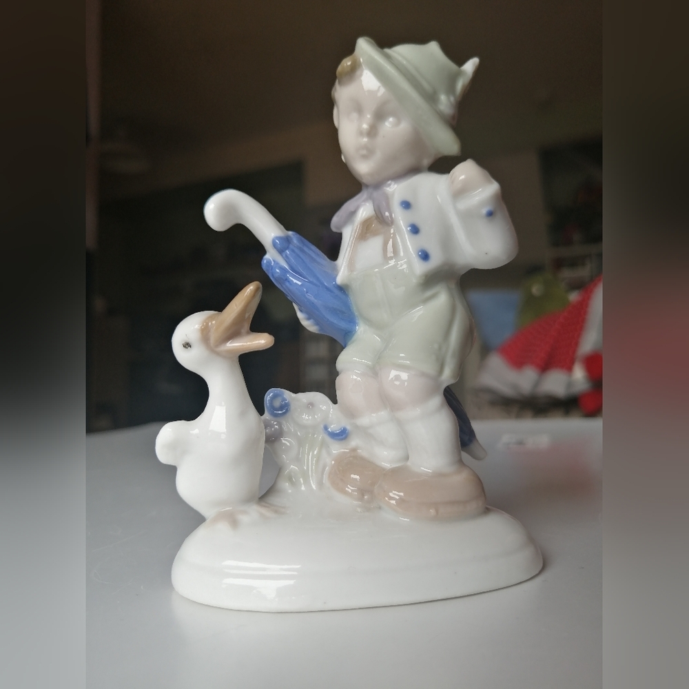 Vintage Figurine Porzellanfiguren Gräfenthal Germany Porcelain Boy and Duck